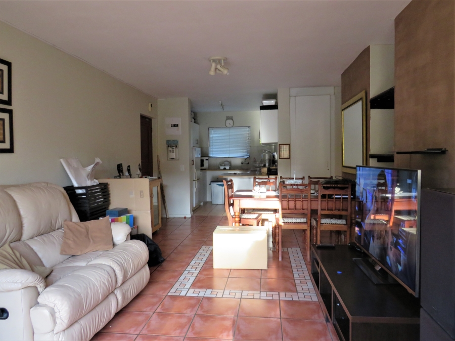 To Let 2 Bedroom Property for Rent in Greenways Golf Estate Western Cape